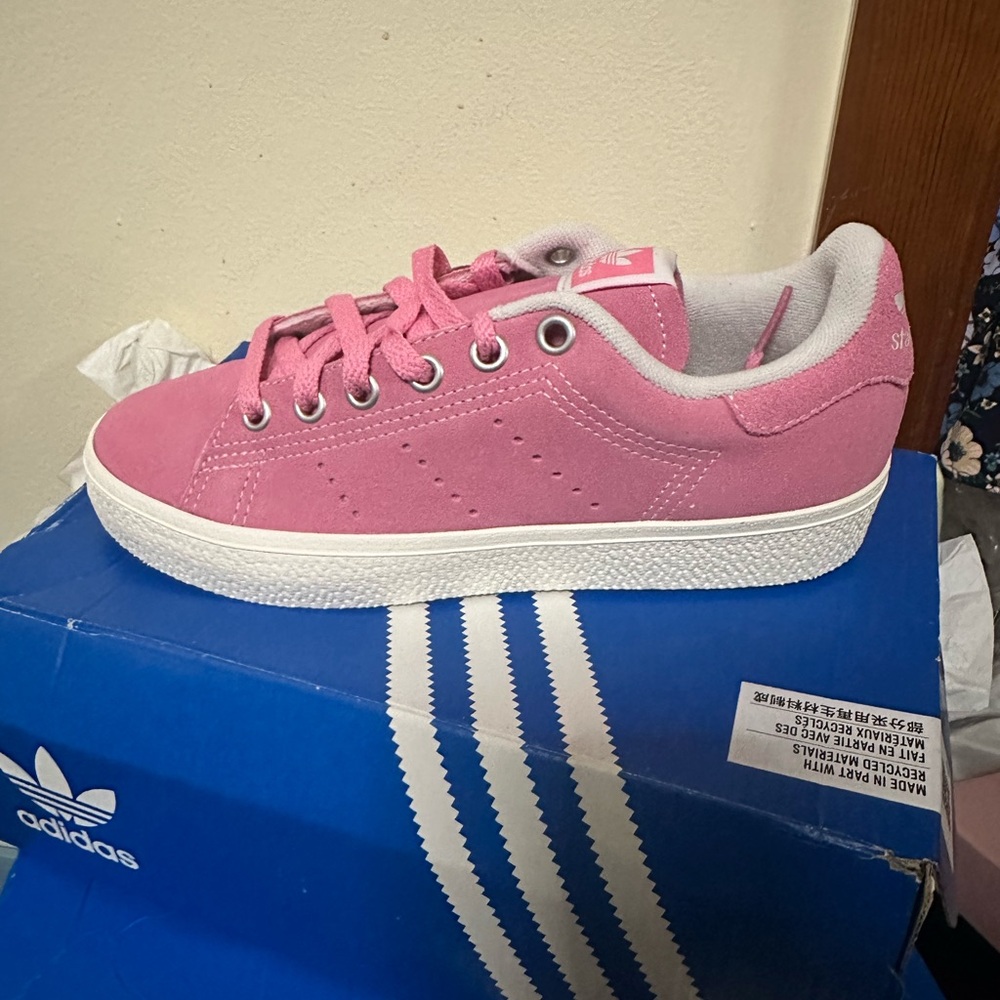 Adidas Kids Sneakers in Pink and White
